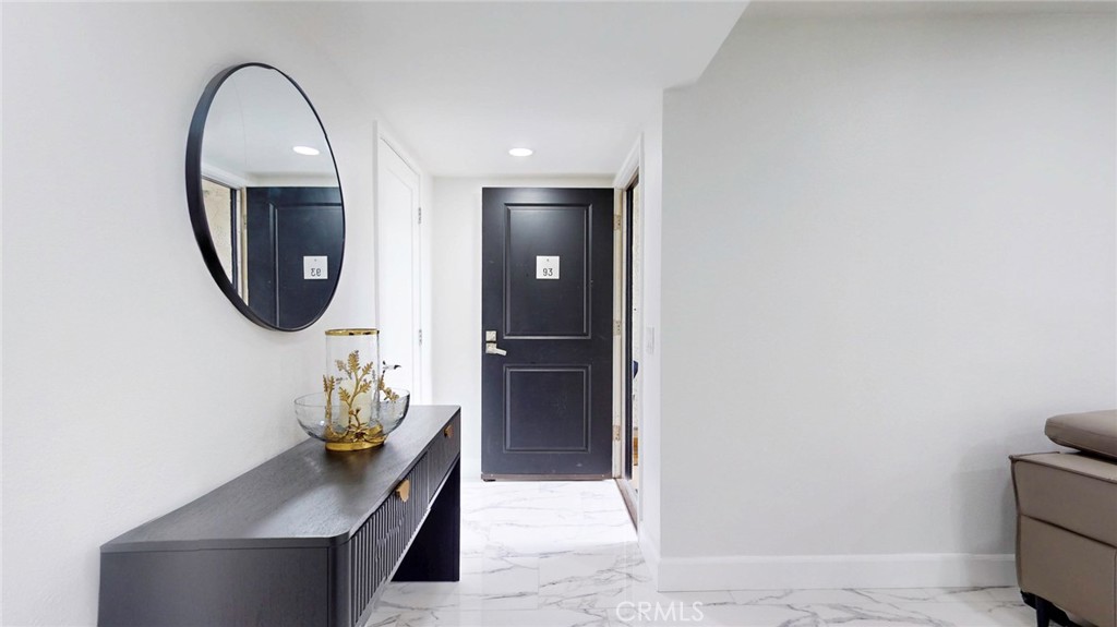 4632 Park Granada 93