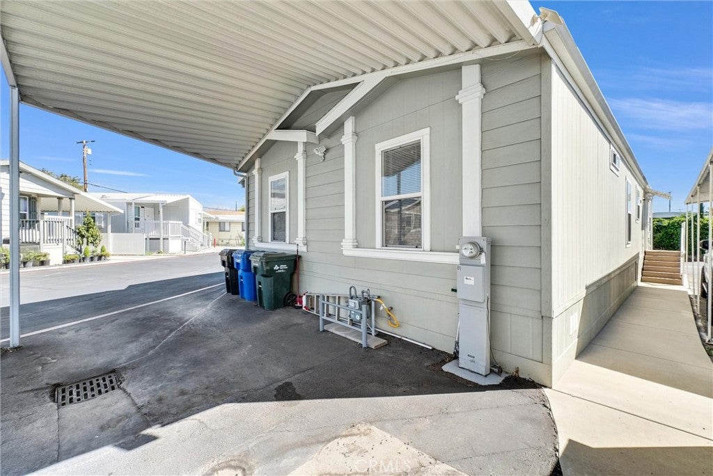 1081 W Arrow Hwy 86