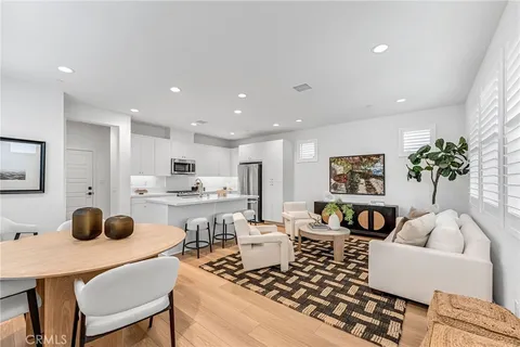 MLS: OC26068279