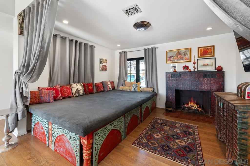 Pacific Beach - Residential Lease