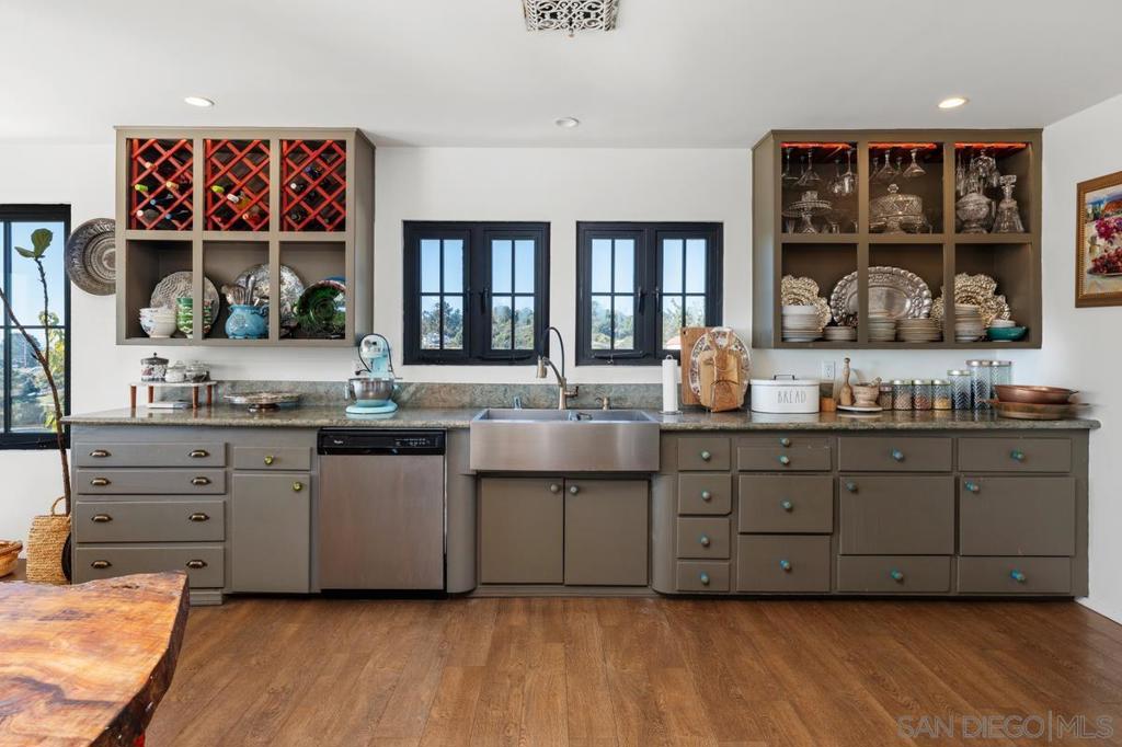 Pacific Beach - Residential Lease