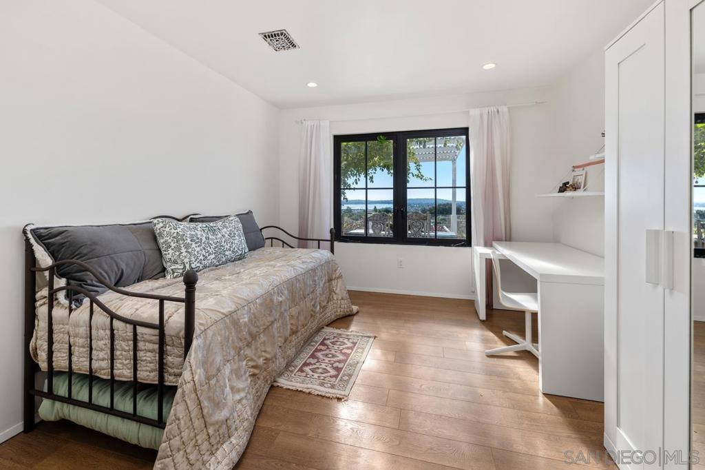 Pacific Beach - Residential Lease