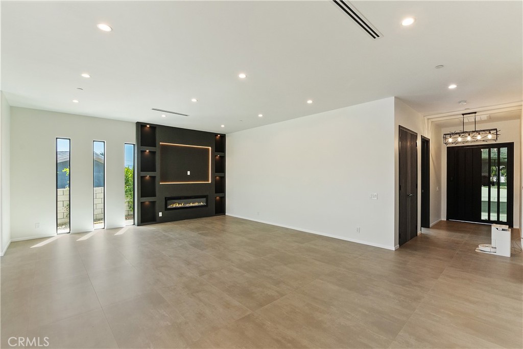 578 W AVENIDA CERCA