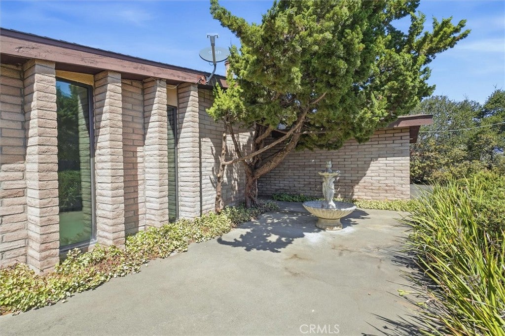 1160 Bayview Heights Drive