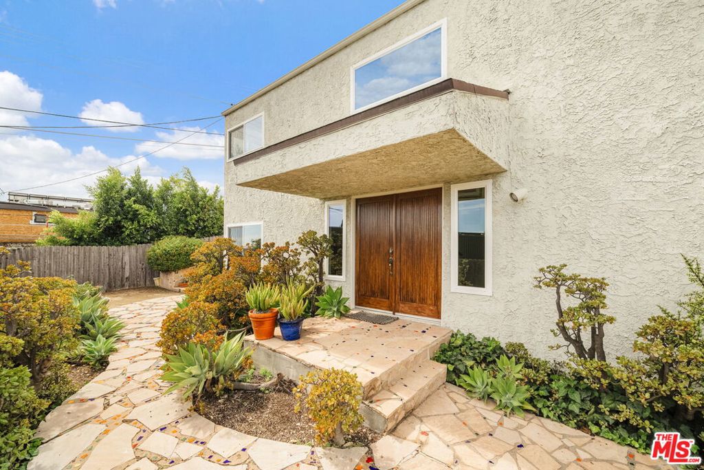 2220 Loveland Drive