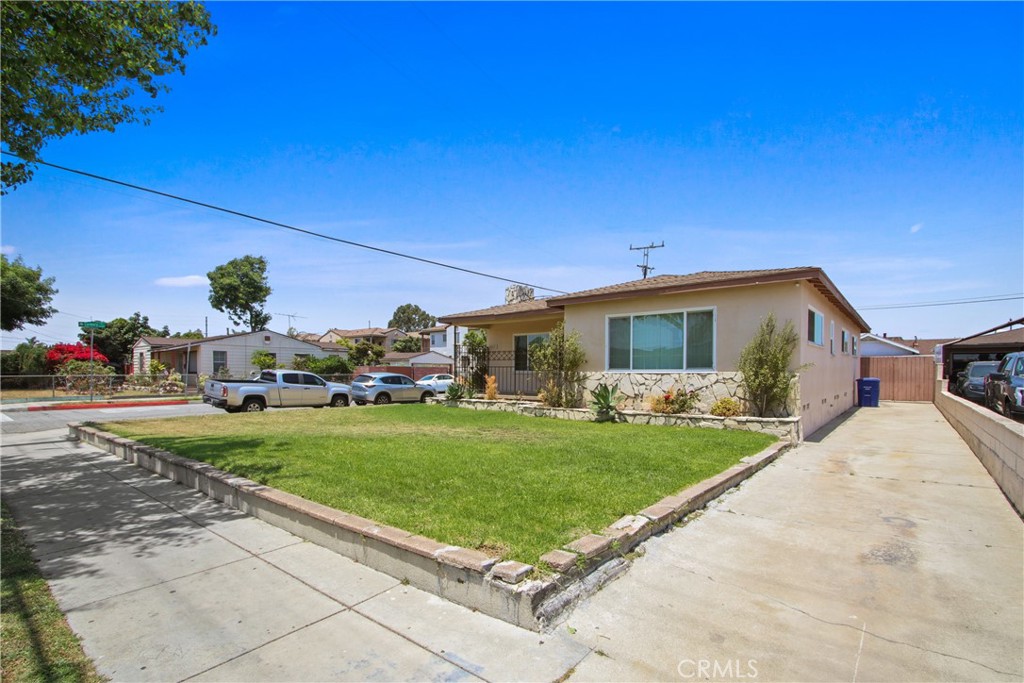 3857 W 135th