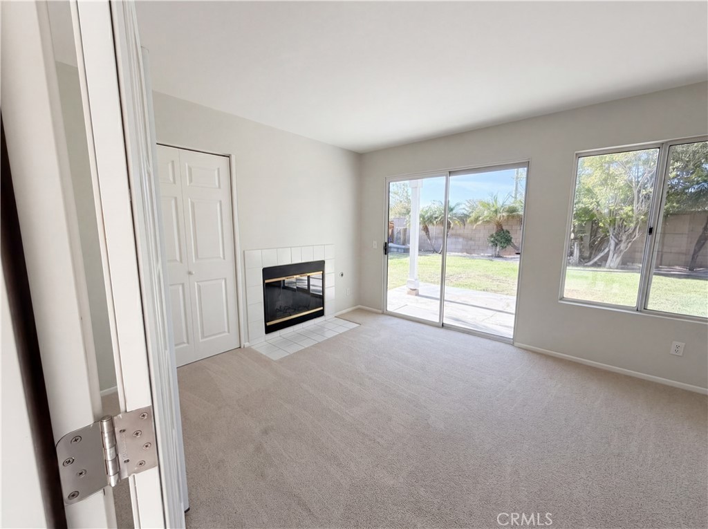 2565 W Fairview Drive