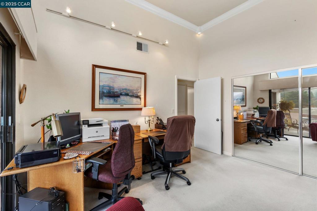 ROSSMOOR - Residential