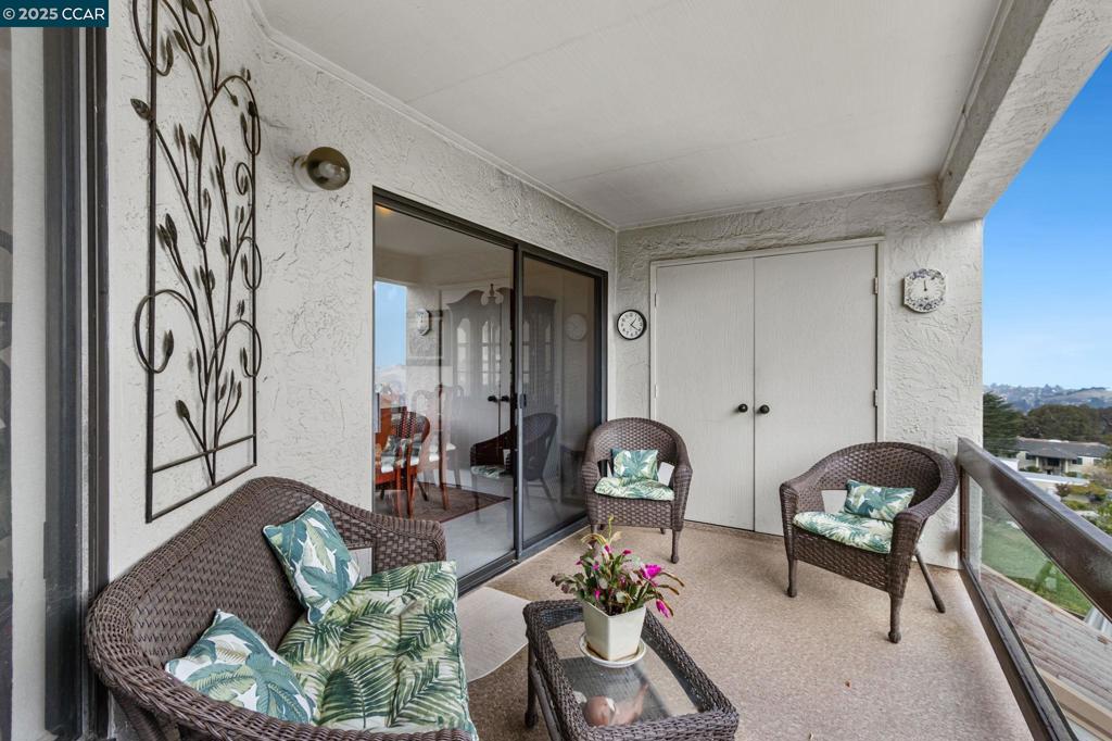 ROSSMOOR - Residential