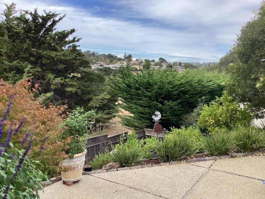 2006 Los Altos Drive