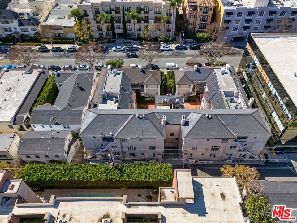 132 S Spalding Drive