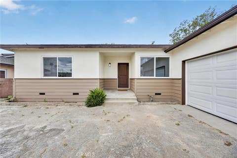 Photo of 7938 Chantry Avenue Ave, Fontana, CA 92336 (MLS # IG26116560)