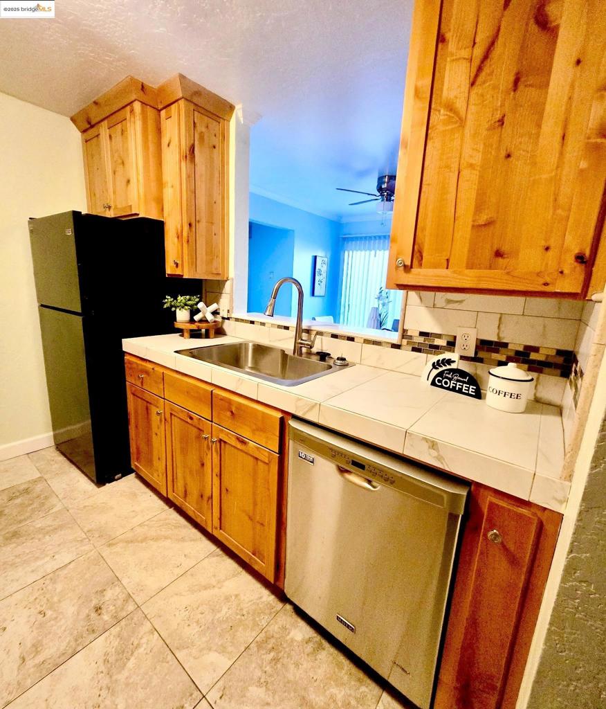 LAGUNA - Residential