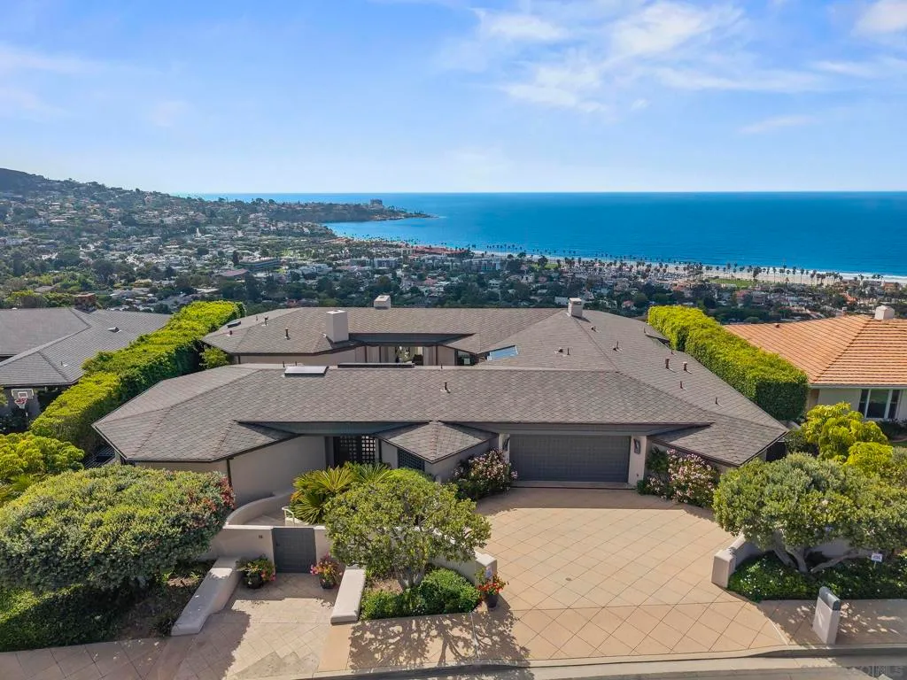 La Jolla, California 92037, United States, 4 Bedrooms Bedrooms, ,5 BathroomsBathrooms,Residential,Active,223257