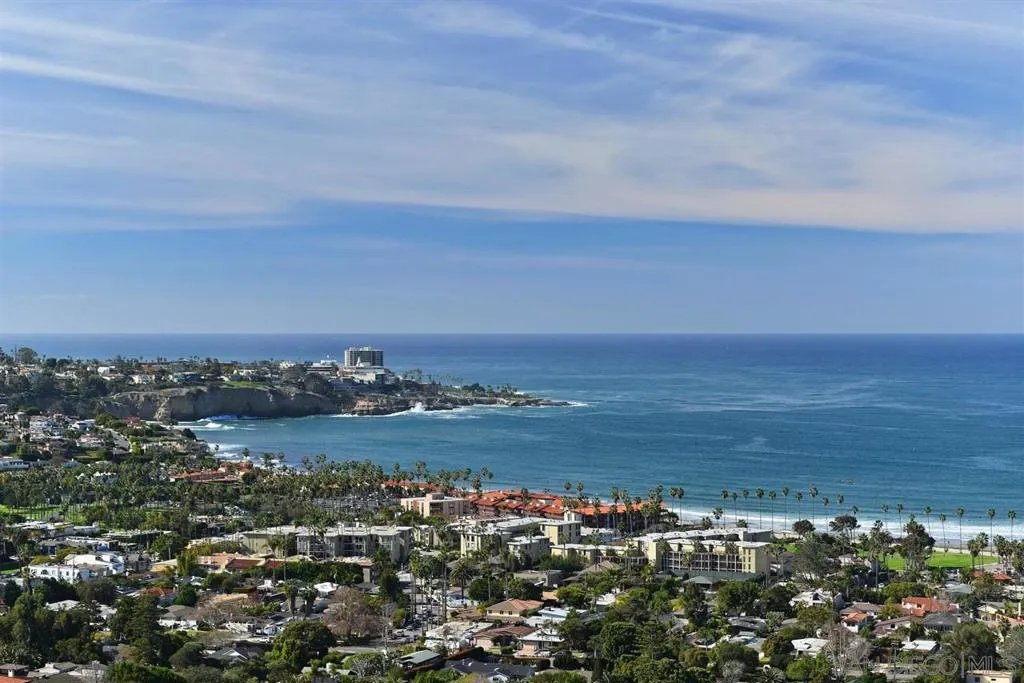 La Jolla, California 92037, United States, 4 Bedrooms Bedrooms, ,5 BathroomsBathrooms,Residential,Active,223257