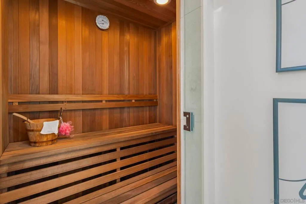 La Jolla, California 92037, United States, 4 Bedrooms Bedrooms, ,5 BathroomsBathrooms,Residential,Active,223257