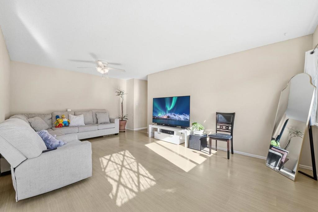 39653967 Bismarck Drive