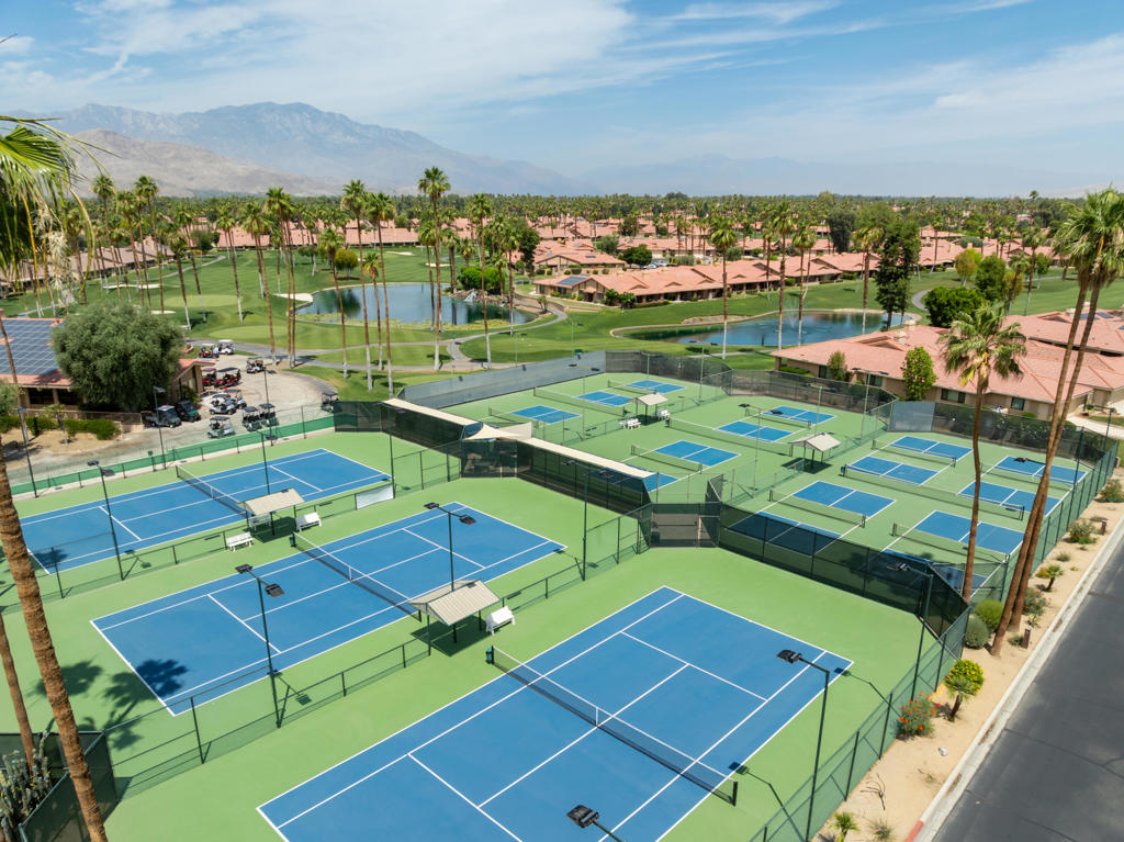 Chaparral C.C. - Residential