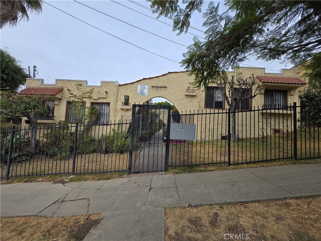 Photo of 1319 Douglas, Los Angeles, CA 90026 (MLS # WS25261126)