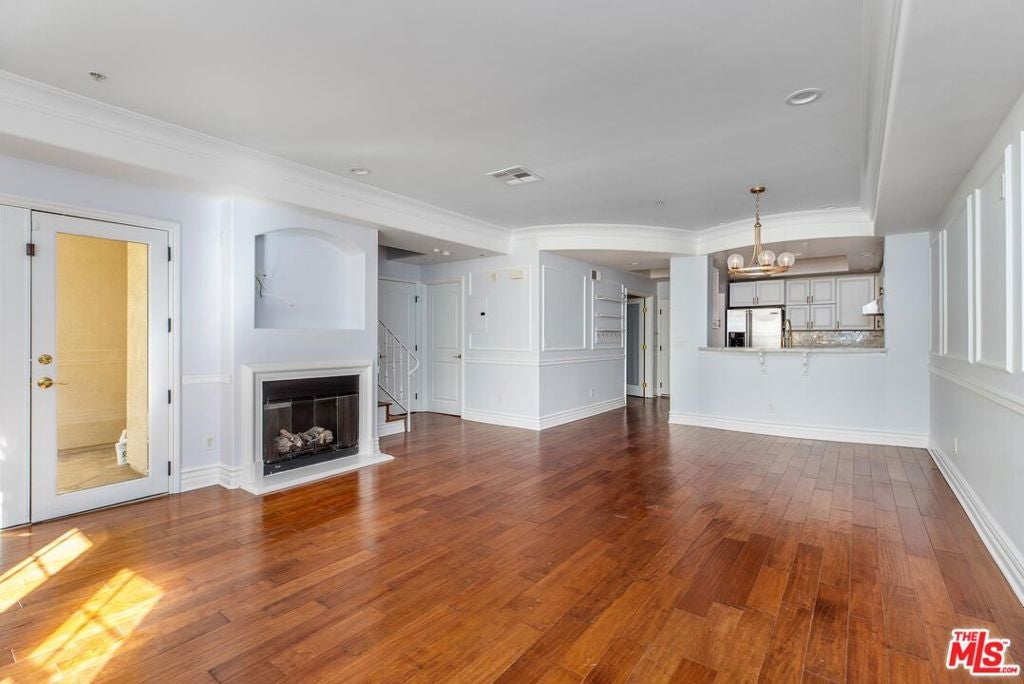 12026 Hoffman Street 302