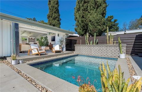 Photo of 3269 Karen Avenue, Long Beach, CA 90808 (MLS # PW26038207)