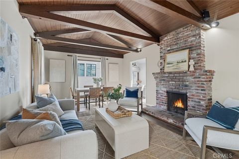 Photo of 315 Marine Place, Manhattan Beach, CA 90266 (MLS # SB25207521)