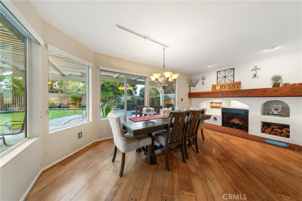 23967 Via De Gema Linda