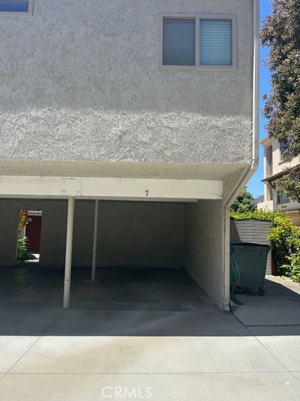 listing image 130729890040331298000