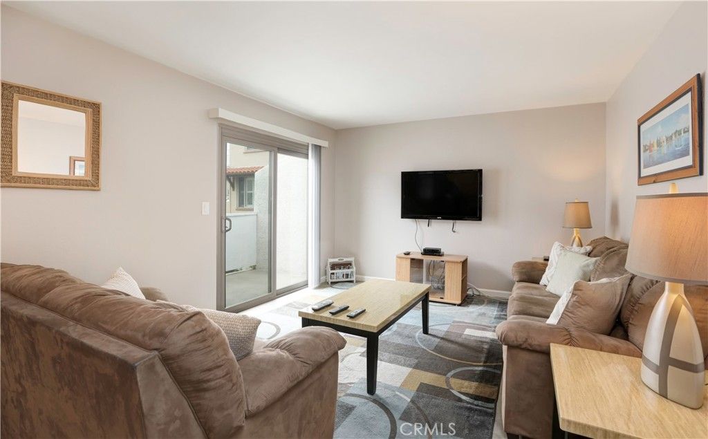 listing image 130723547136322590145