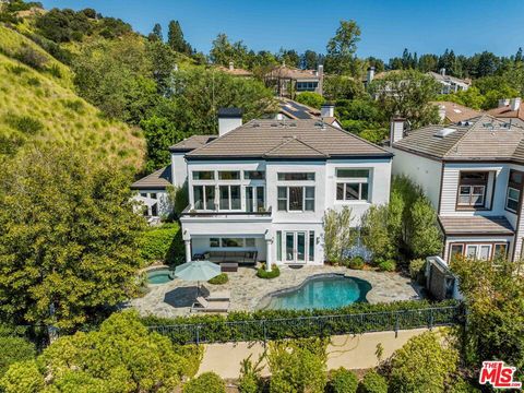 Photo of 2427 Cobham Court, Los Angeles, CA 90077 (MLS # 26672303)