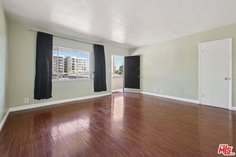 Photo of 1317 Wilcox Avenue #B, Los Angeles, CA 90028 (MLS # 25628447)