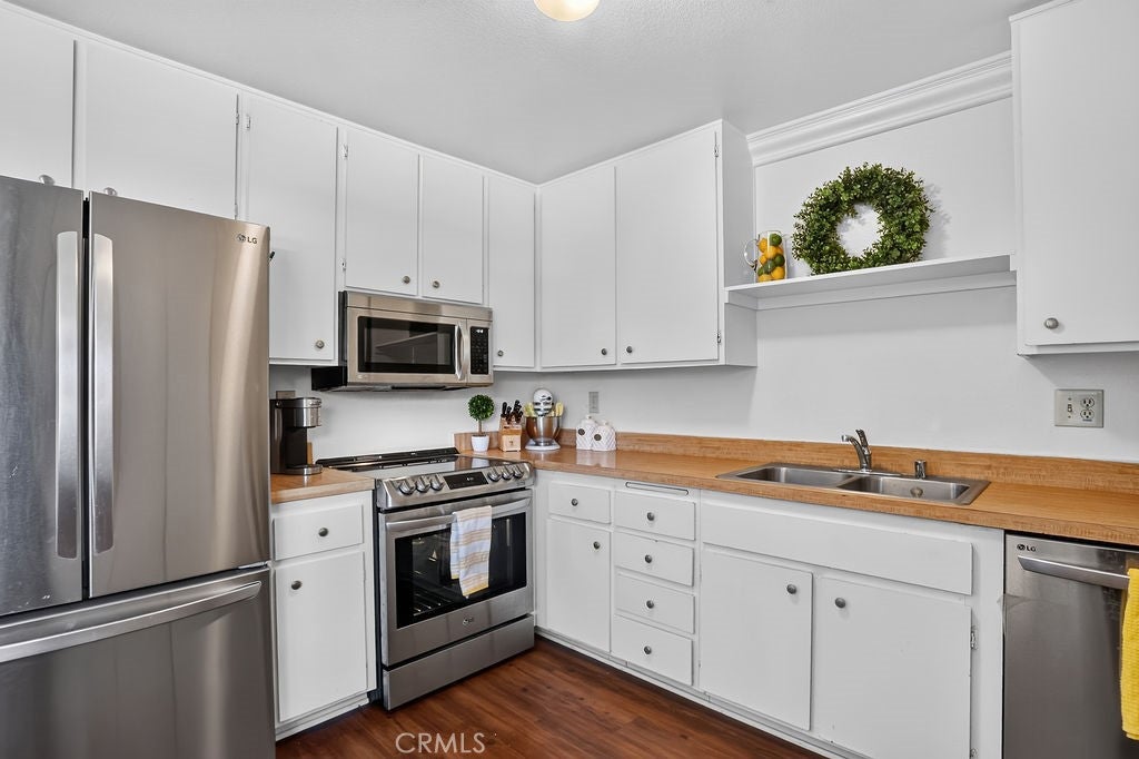 8512 Belmont 31