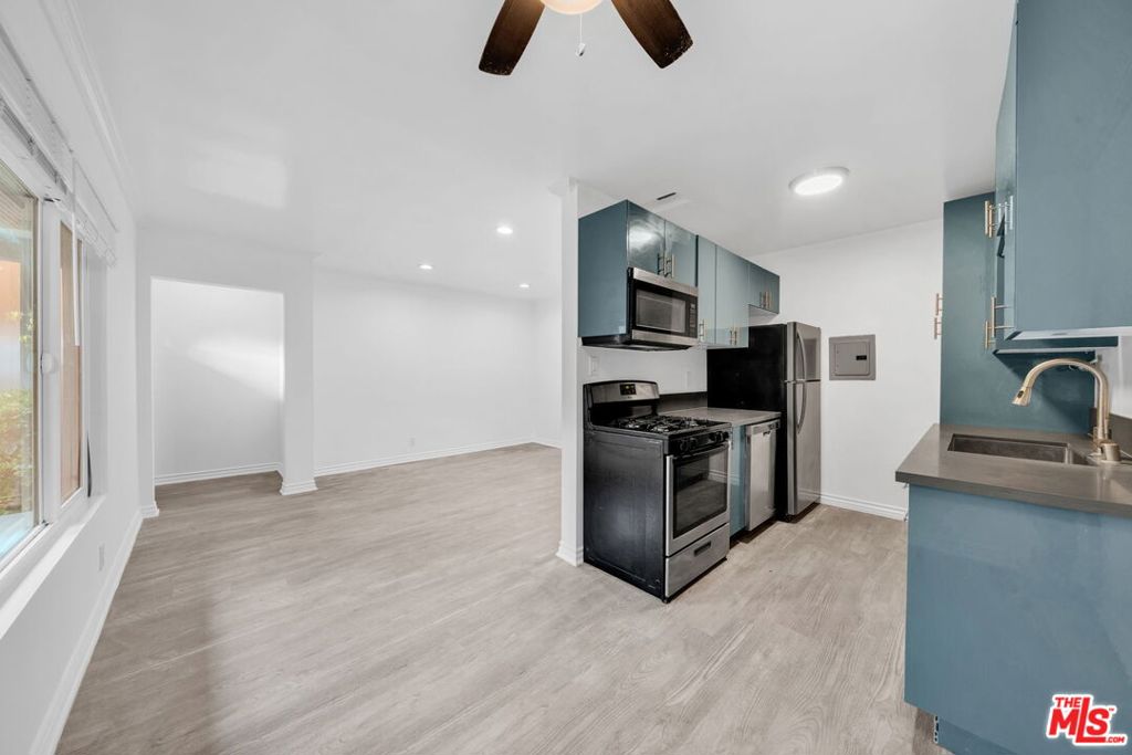 Remodeled light & bright one bedroom single story apartment in a lush garden style gated complex with a private large outdoor patio space. Kitchen has been remodeled. One assigned parking spot with pool and laundry on-site. Close to the beach and walking distance to SMC, Whole Foods, Trader Joes and all the great restaurants & shops on Pico & Ocean Park. PET FRIENDLY.