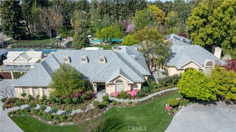 Photo of 5811 N Forkner Avenue, Fresno, CA 93711 (MLS # FR25223618) Photo of 5811 N Forkner Avenue, Fresno, CA 93711 (MLS # FR25223618)