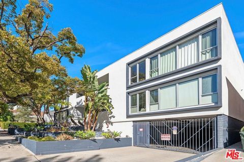 Photo of 1328 Havenhurst Drive #207, West Hollywood, CA 90046 (MLS # 26653773)