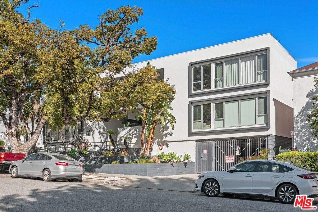Photo of 1328 Havenhurst Drive #207, West Hollywood, CA 90046 (MLS # 26653773)
