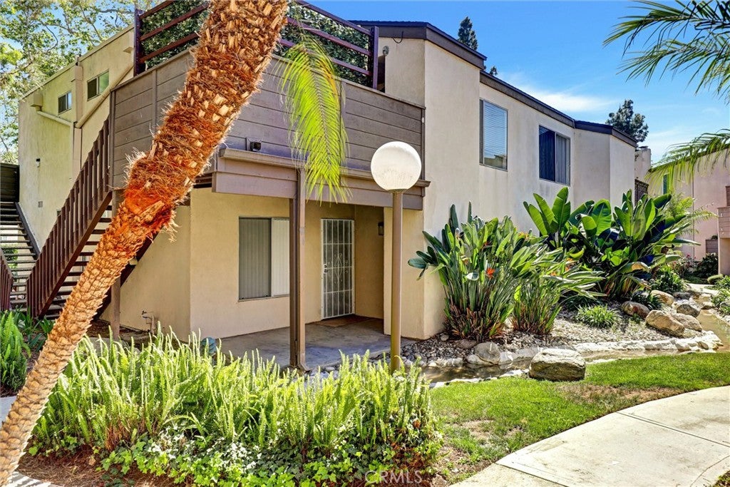 1466 Cabrillo Park