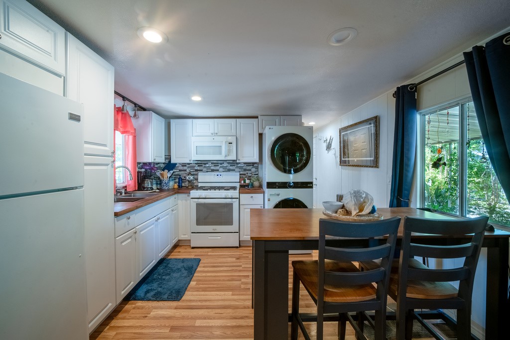 Simi Country Estates Mobile (243) - Manufactured In Park