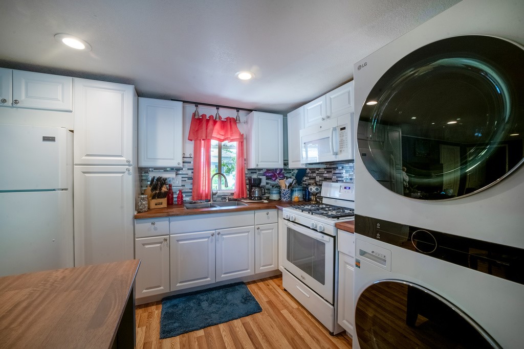 Simi Country Estates Mobile (243) - Manufactured In Park