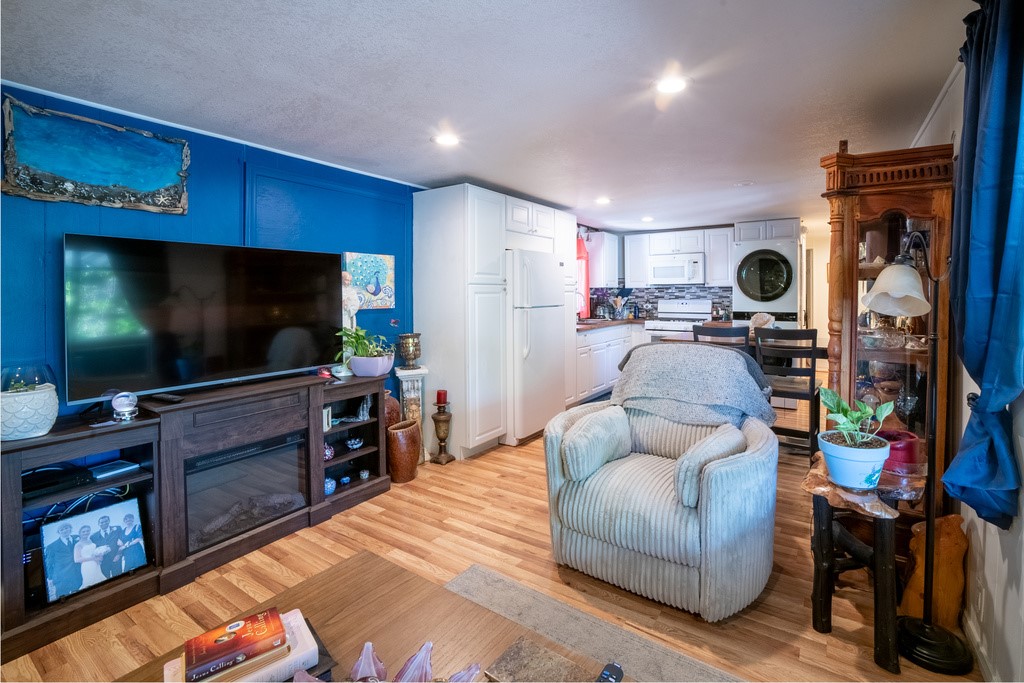 Simi Country Estates Mobile (243) - Manufactured In Park