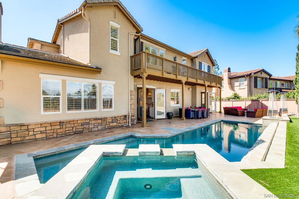 571 Lynwood Dr