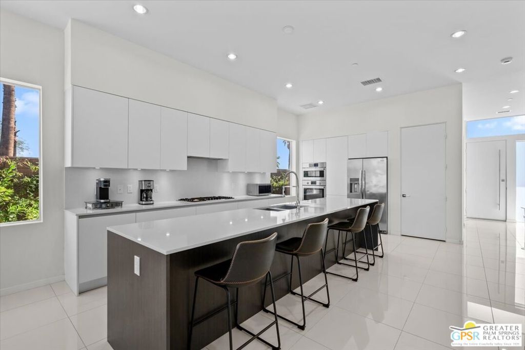 Escena - Residential