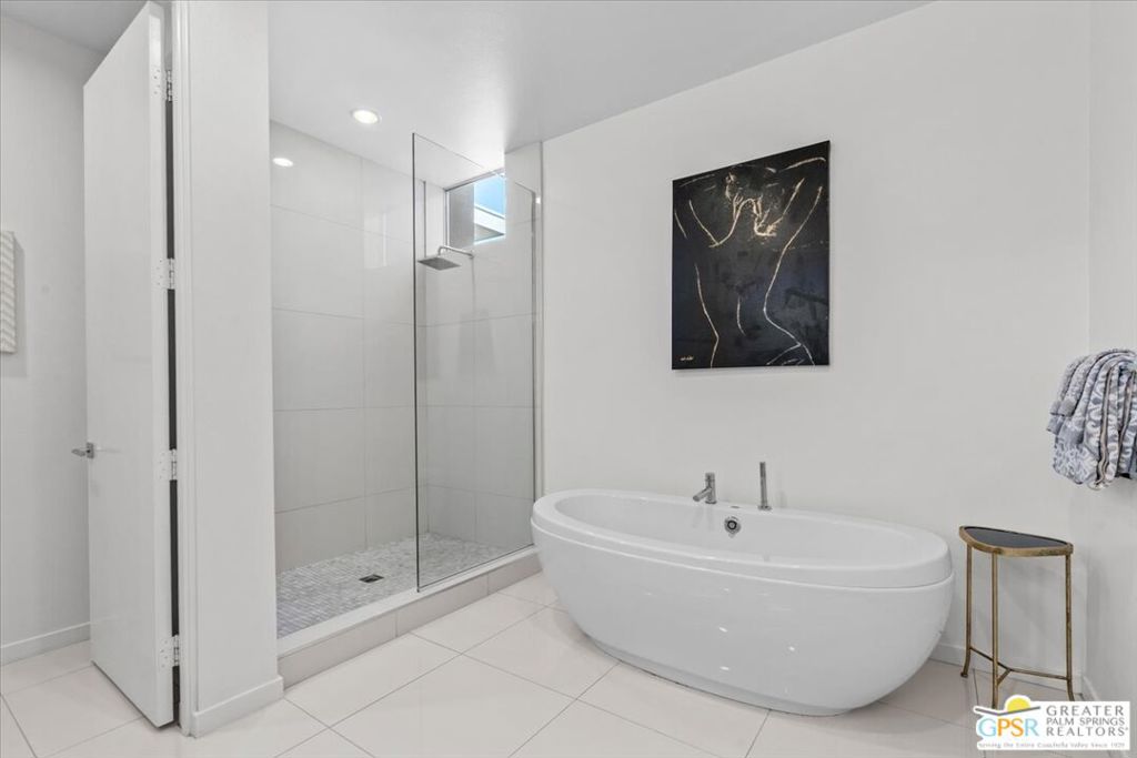 Escena - Residential