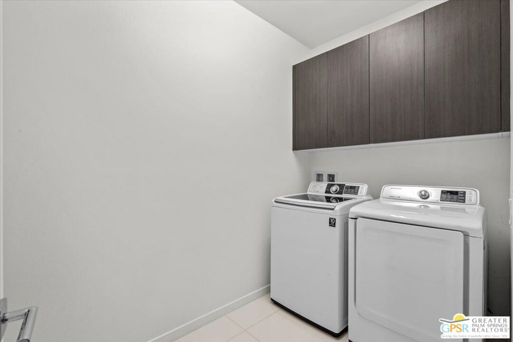 Escena - Residential