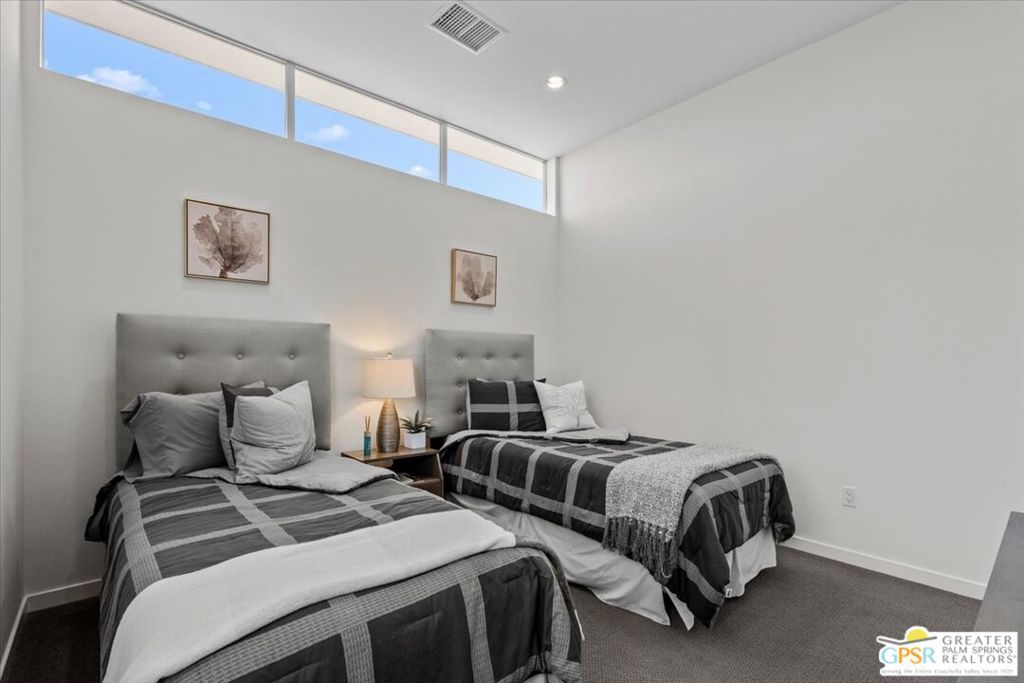 Escena - Residential