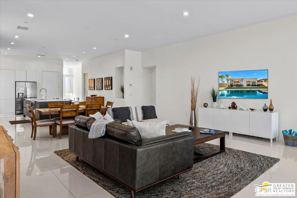 Escena - Residential