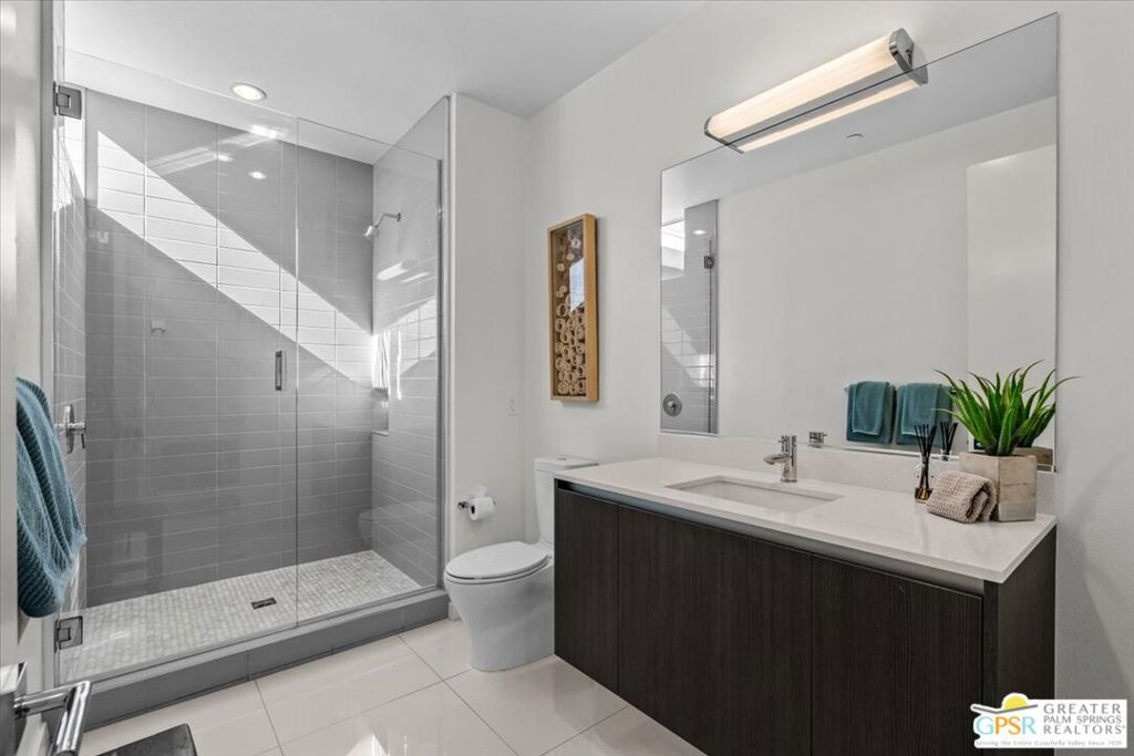 Escena - Residential