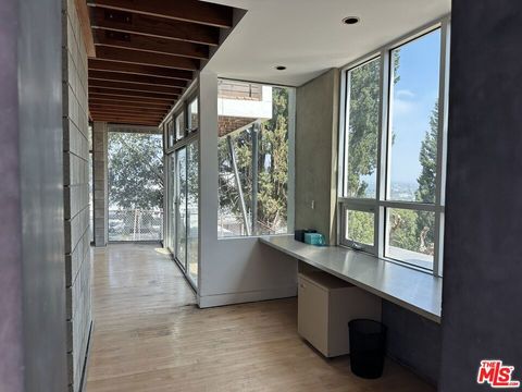 Photo of 3800 Sunswept Drive, Studio City, CA 91604 (MLS # 26833291)