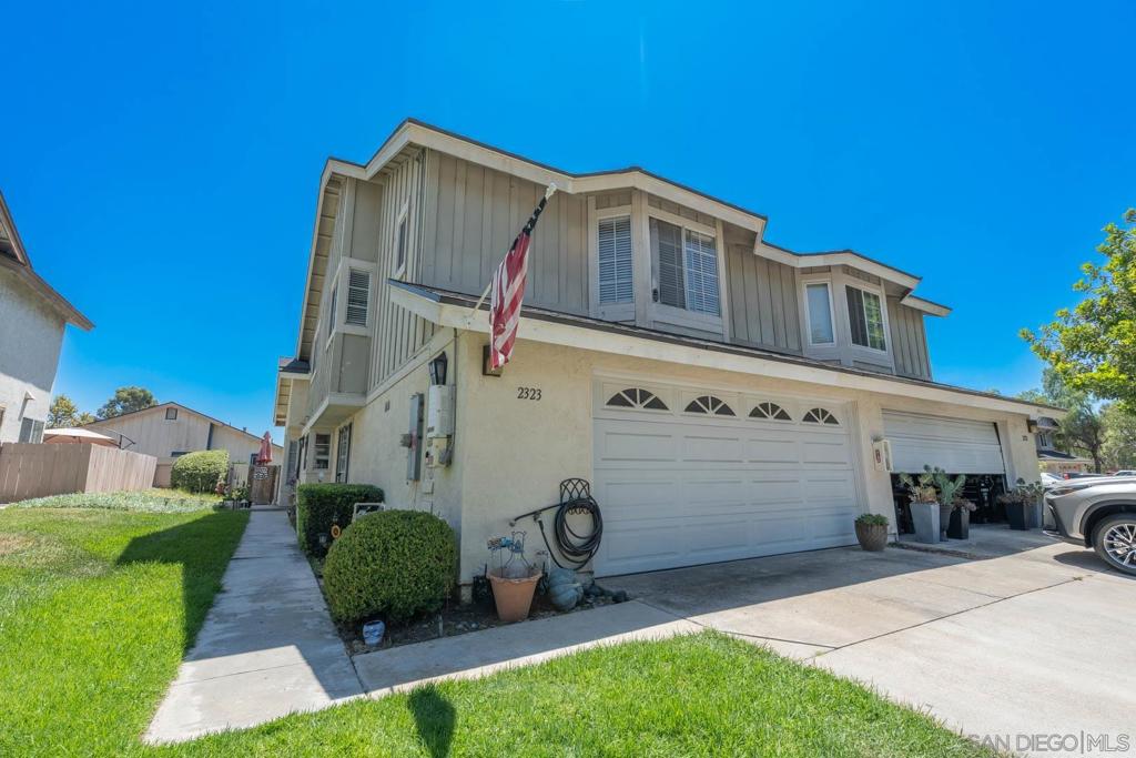 2323 Manzana Way Way