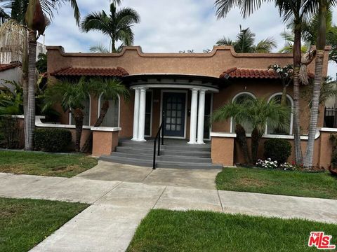 Photo of 1605 E 1st Street, Long Beach, CA 90802 (MLS # 25588185)